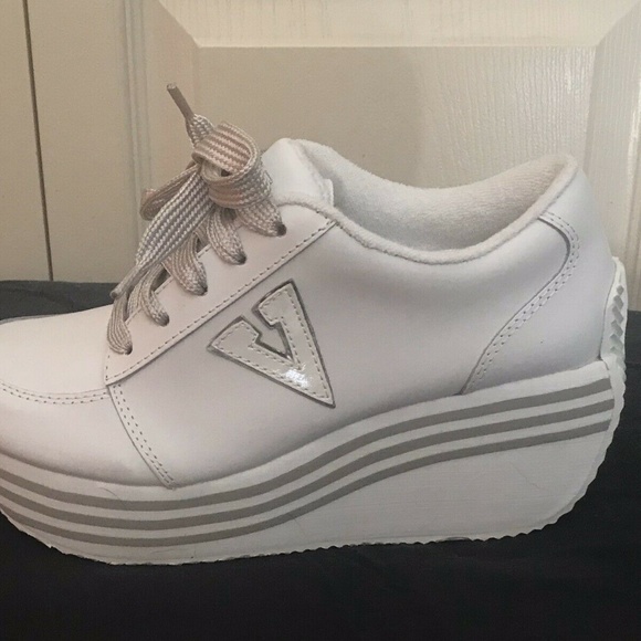 volatile women's elevation platform wedge sneaker